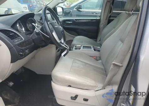 2013 Chrysler Town & Country Touring from USA, damaged, VIN 2C4RC1BGXDR711943